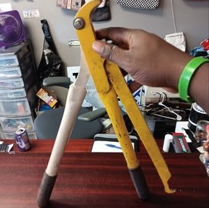 Allstar Performance All10106bWide Jaw Tire Bead Breaker Tool